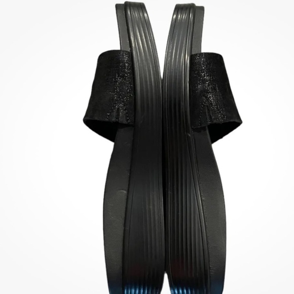 Donald J Pliner platform sandal - Picture 3 of 6